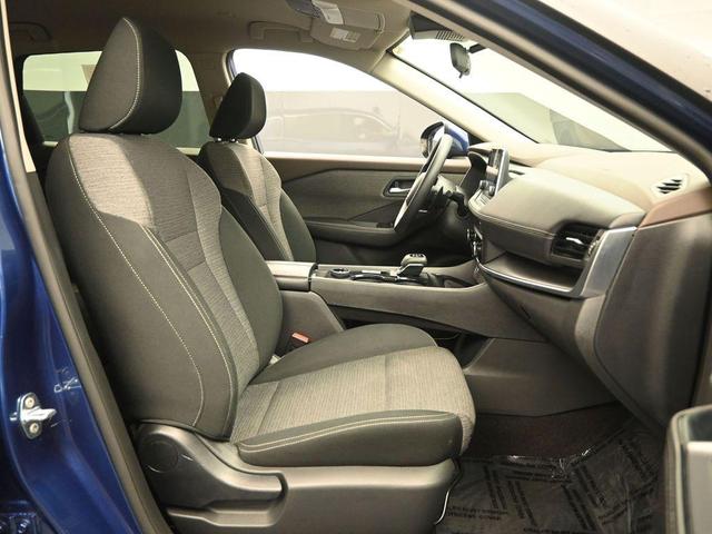 Photo of 2023 Caspian Blue Nissan Rogue