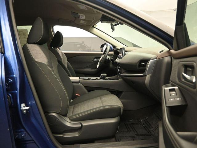 Photo of 2023 Caspian Blue Nissan Rogue