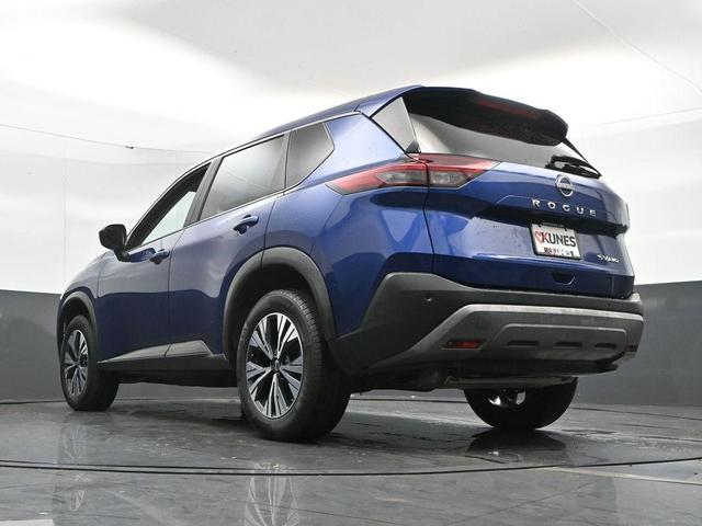 Photo of 2023 Caspian Blue Nissan Rogue