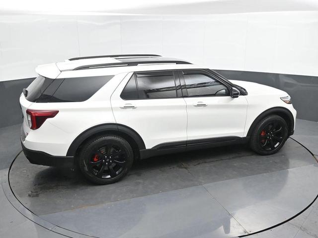 Photo of 2023 Star White Ford Explorer