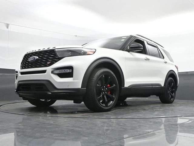 Photo of 2023 Star White Ford Explorer