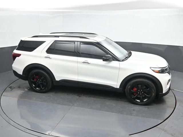 Photo of 2023 Star White Ford Explorer