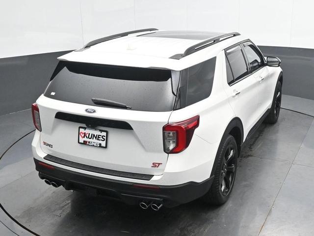 Photo of 2023 Star White Ford Explorer