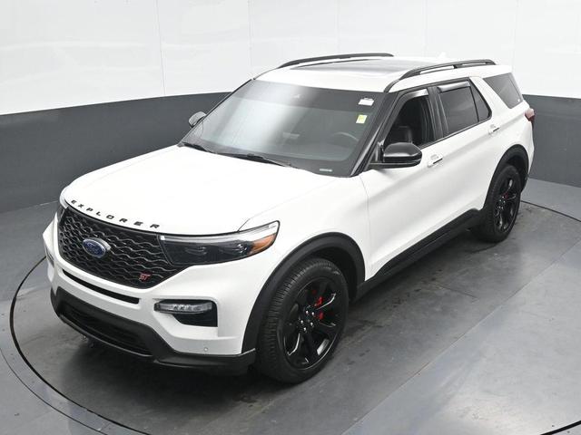 Photo of 2023 Star White Ford Explorer