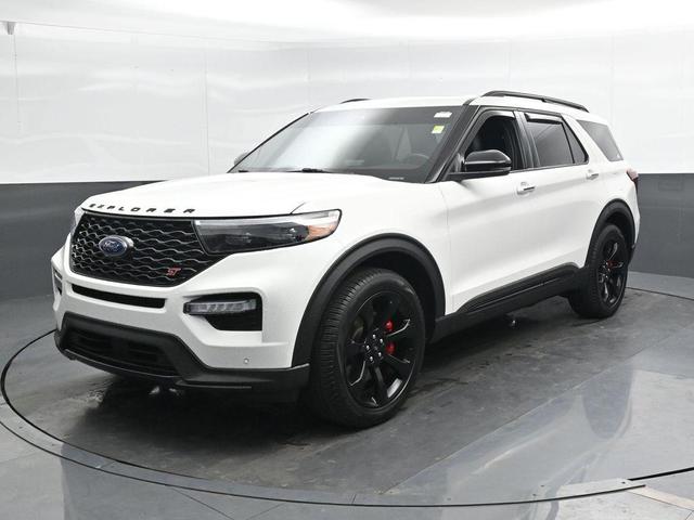 Photo of 2023 Star White Ford Explorer