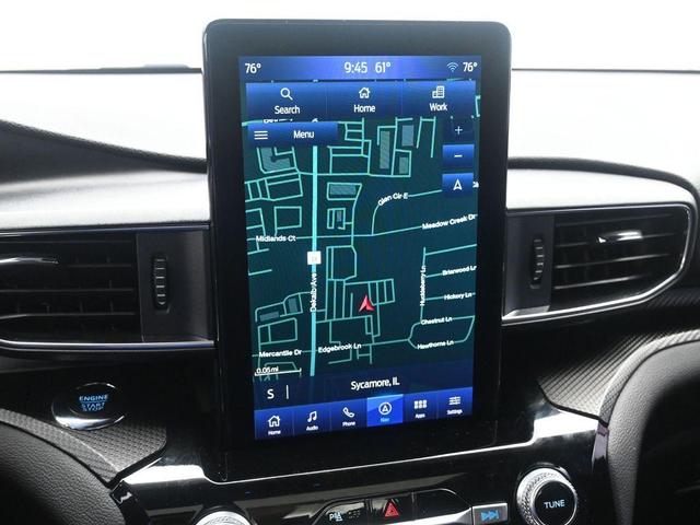 Photo of 2023 Star White Ford Explorer