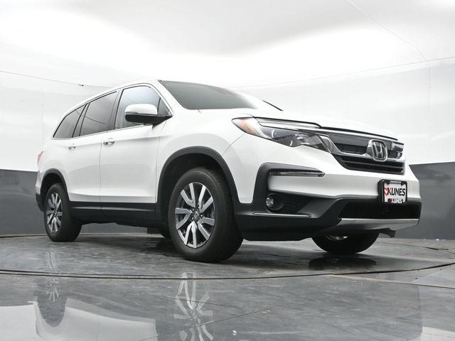 Photo of 2021 White Honda Pilot
