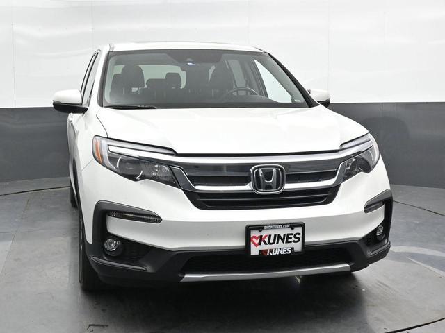 Photo of 2021 White Honda Pilot
