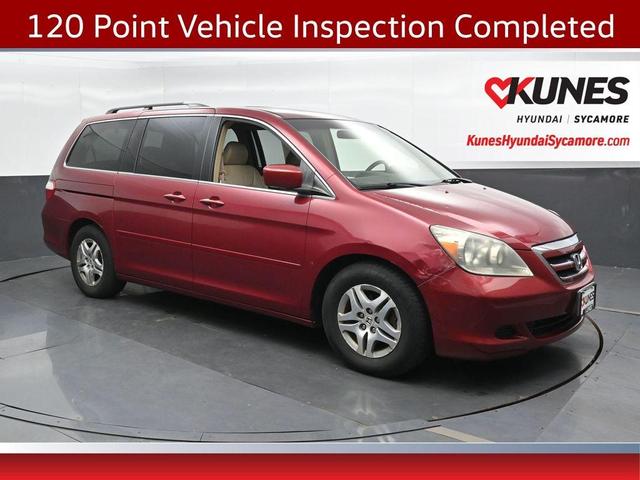 Photo of 2005 Tango Red Pearl Honda Odyssey