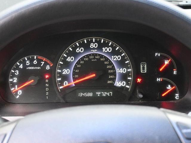 Photo of 2005 Tango Red Pearl Honda Odyssey