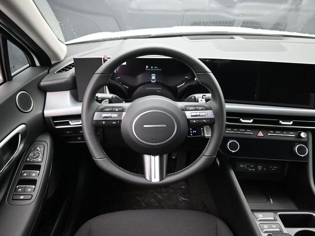 Photo of 2025 White Hyundai SONATA Hybrid