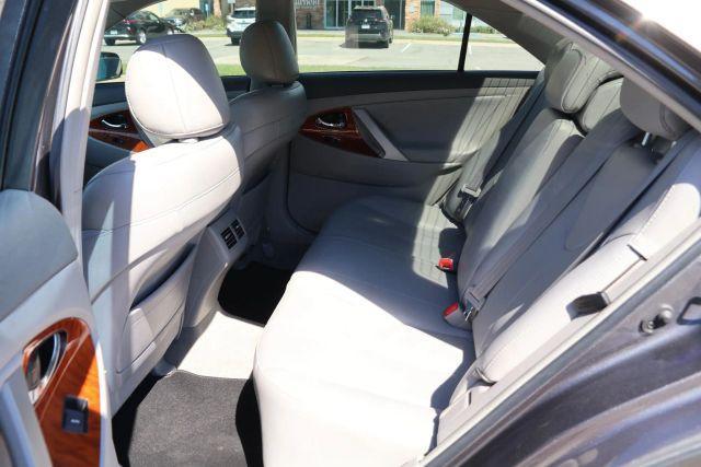 Photo of 2011 Gray Toyota Camry