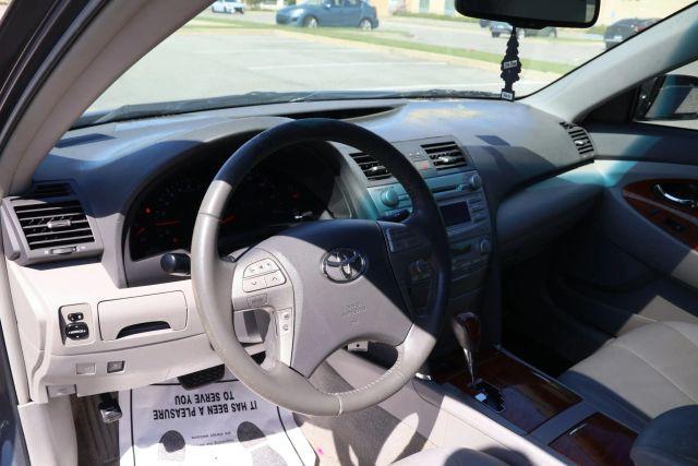 Photo of 2011 Gray Toyota Camry