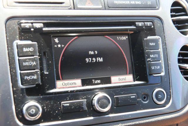 Photo of 2012 Gray Volkswagen Tiguan