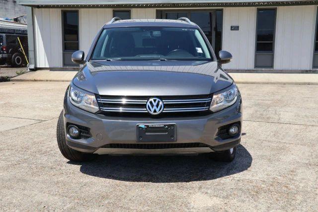 Photo of 2012 Gray Volkswagen Tiguan