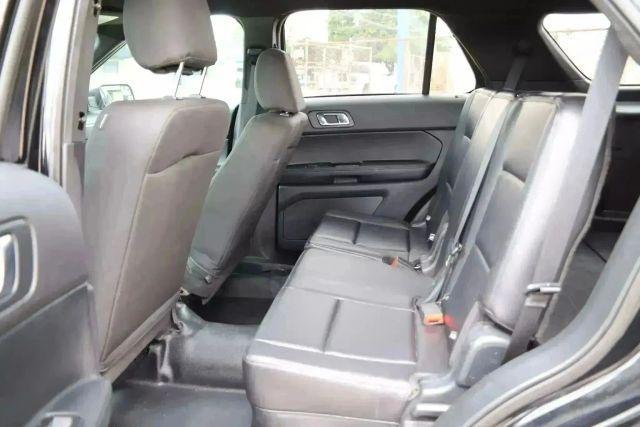 Photo of 2017 Black Ford Utility Police Interceptor