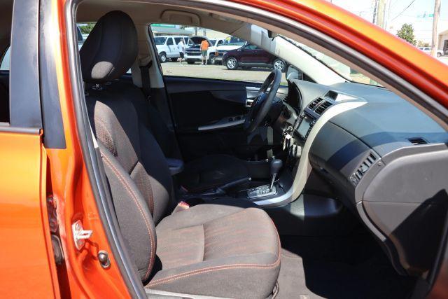 Photo of 2013 Orange Toyota Corolla