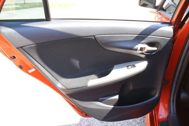 Photo of 2013 Orange Toyota Corolla