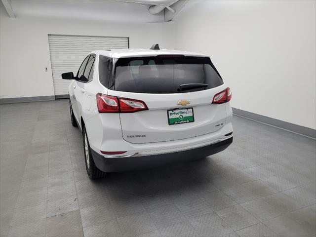 Photo of 2019 White Chevrolet Equinox