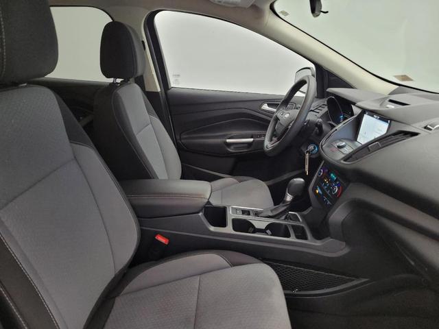 Photo of 2017 Ingot Silver Metallic Ford Escape
