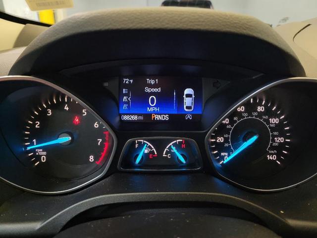 Photo of 2017 Ingot Silver Metallic Ford Escape