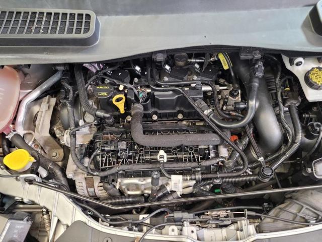 Photo of 2017 Ingot Silver Metallic Ford Escape