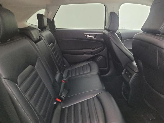 Photo of 2024 White Ford Edge