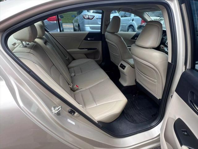 Photo of 2013 Gold Honda Accord