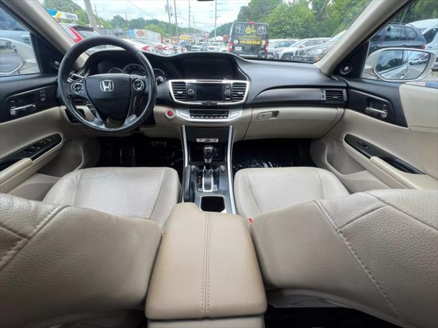 Photo of 2013 Gold Honda Accord