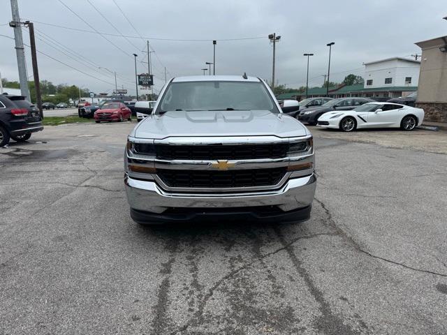 Photo of 2019 Silver Ice Metallic Chevrolet Silverado 1500 LD