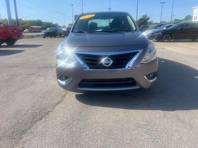 Photo of 2018 Gun Metallic Nissan Versa