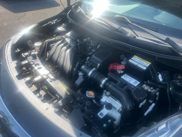 Photo of 2018 Gun Metallic Nissan Versa