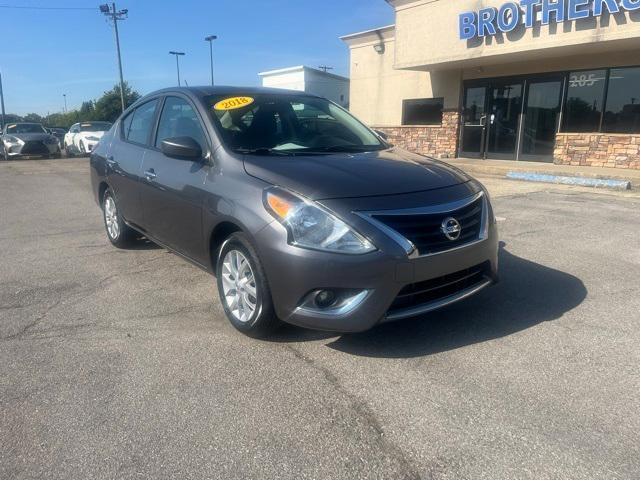 Photo of 2018 Gun Metallic Nissan Versa