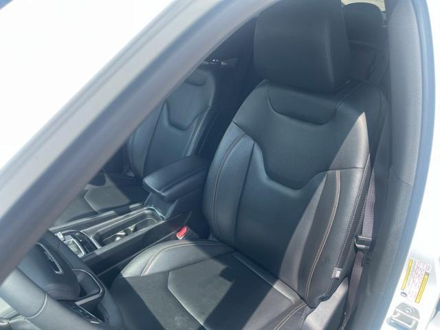 Photo of 2023 Bright White Clearcoat Jeep Compass