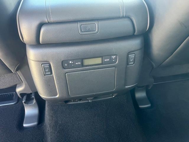 Photo of 2024 Super Black Nissan Armada