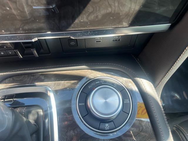 Photo of 2024 Super Black Nissan Armada