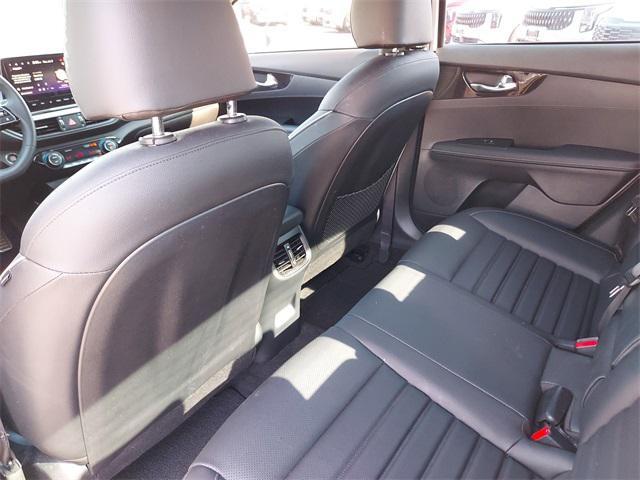 Photo of 2024 Snow White Pearl Kia Forte