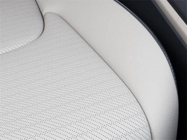 Photo of 2026 Snow White Pearl Kia Carnival Hybrid