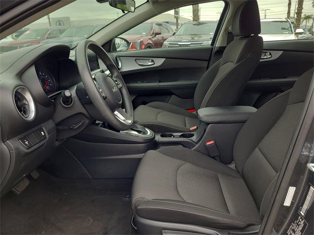 Photo of 2024 Gravity Gray Kia Forte