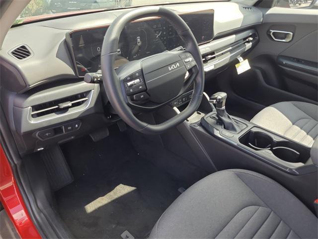 Photo of 2025 Currant Red Kia K4