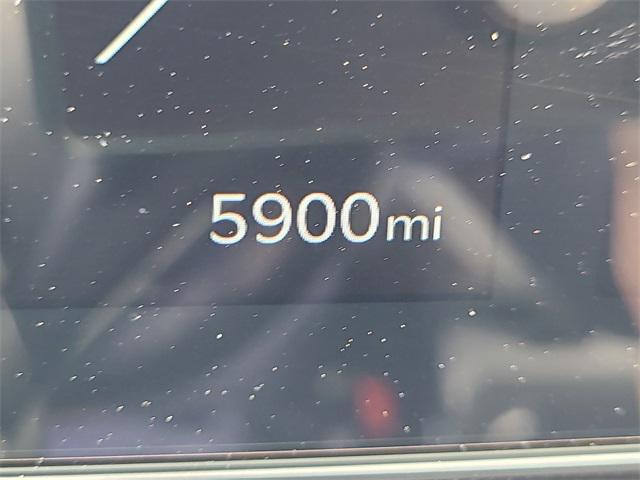 Photo of 2025 Currant Red Kia K4