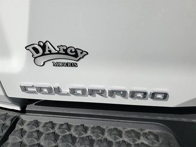 Photo of 2025 Summit White Chevrolet Colorado