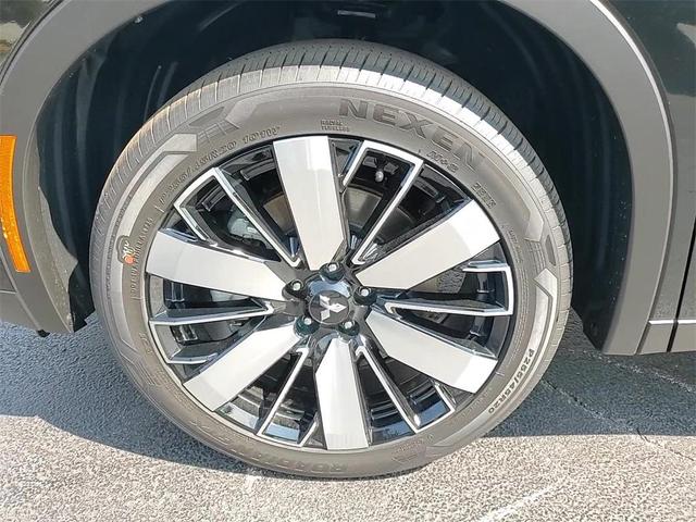 Photo of 2025 Black Diamond Mitsubishi Outlander