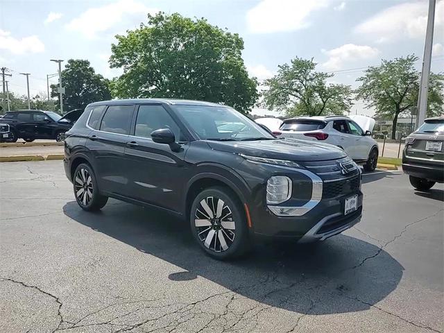 Photo of 2025 Black Diamond Mitsubishi Outlander