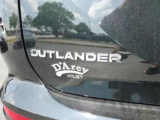 Photo of 2025 Black Diamond Mitsubishi Outlander