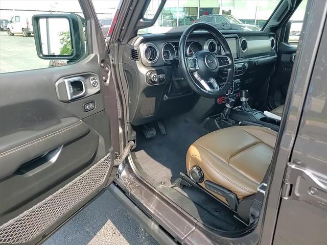 Photo of 2021 Granite Crystal Metallic Clearcoat Jeep Gladiator