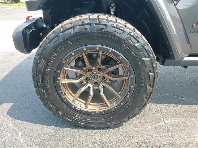 Photo of 2021 Granite Crystal Metallic Clearcoat Jeep Gladiator