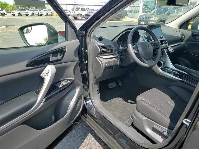 Photo of 2025 Labrador Black Pearl Mitsubishi Eclipse Cross