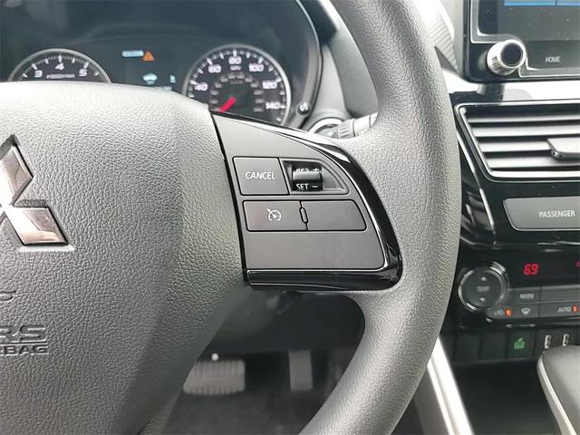 Photo of 2025 Labrador Black Pearl Mitsubishi Eclipse Cross