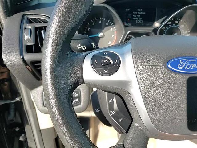 Photo of 2015 Tuxedo Black Ford Escape